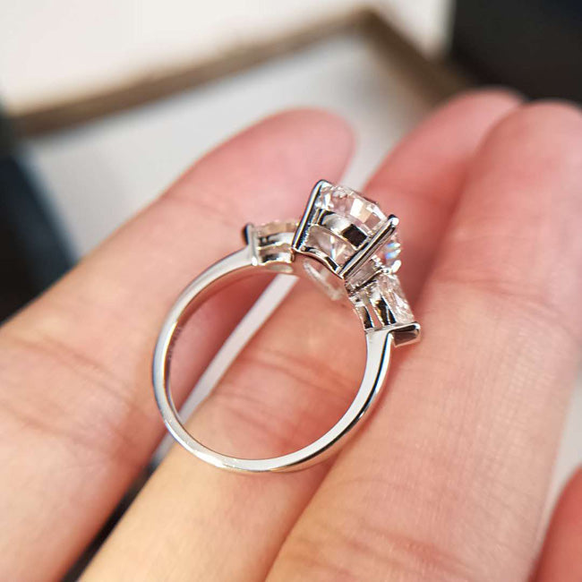 Pear Cut Synthetic Diamond Celebrity Engagement Ring