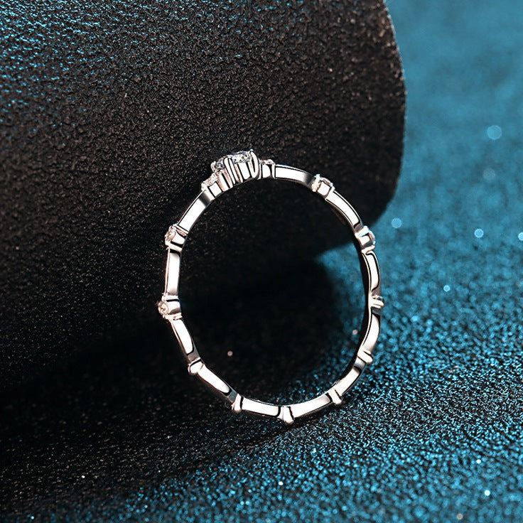 Custom 0.1 Carat Moissanite Dainty Women Ring
