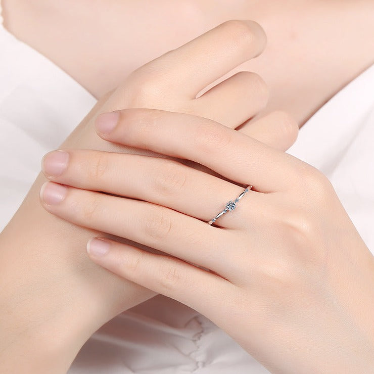 Custom 0.1 Carat Moissanite Dainty Women Ring