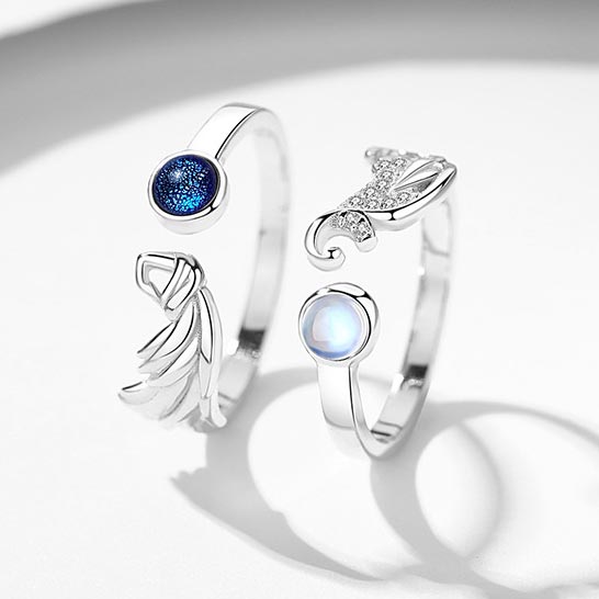 Personalized Angel Wings Couple Wedding Rings Set