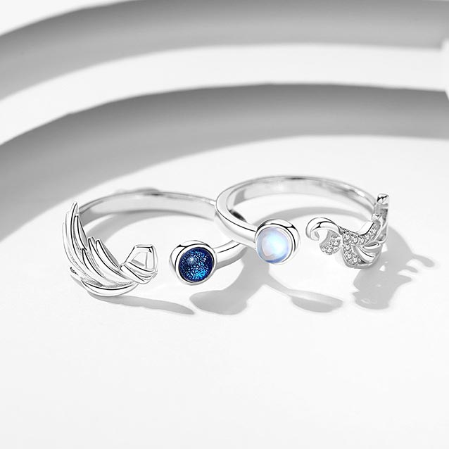 Personalized Angel Wings Couple Wedding Rings Set