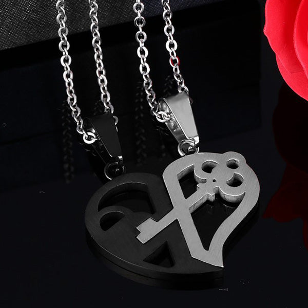 2 Connecting Half Hearts Couple Pendants with Custom Names