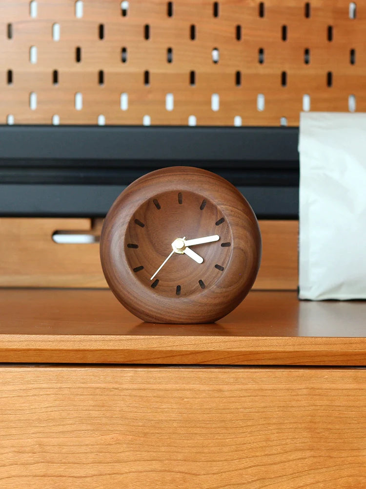 Walnut Desk Clock – Solid Wood, Silent Minimalist
