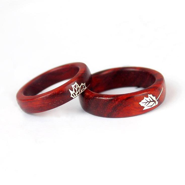 Personalized Wooden Couple Promise Necklaces Set