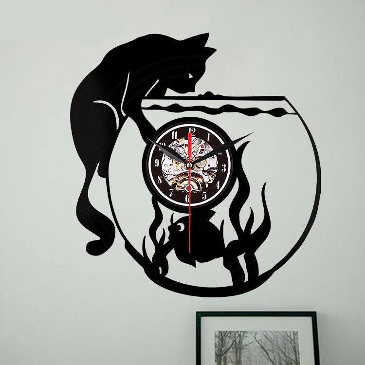 Fish Tank LP Record Silent Wall Clock – Vintage & Aquatic Design