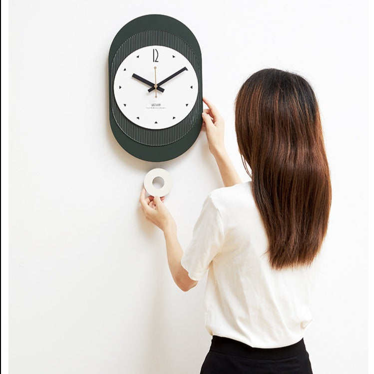 Modern Style Pendulum Wall Clock