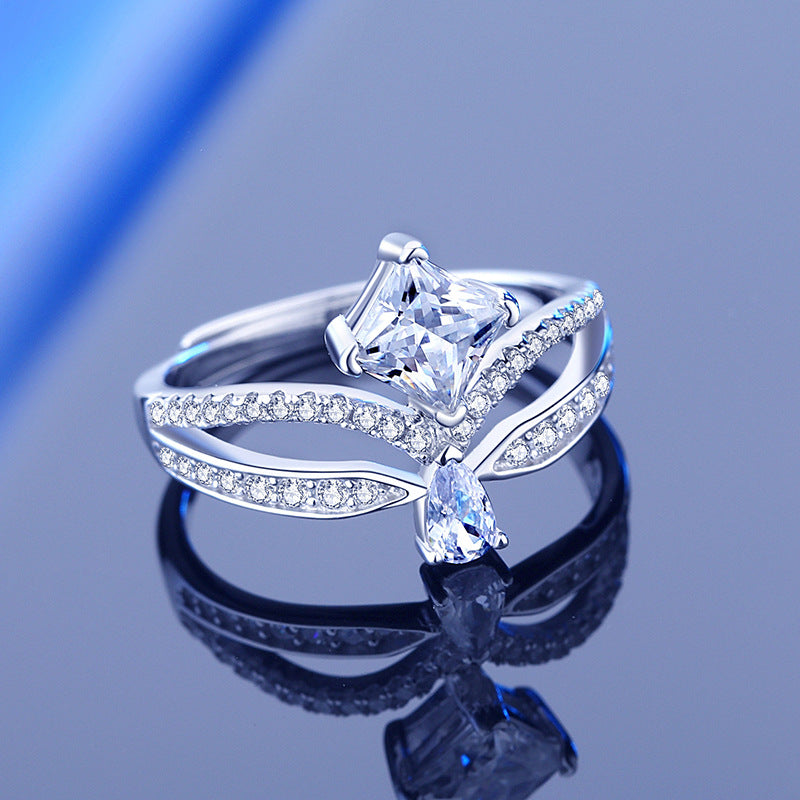 0.5 Carat Moissanite Crown Diamond Women Ring