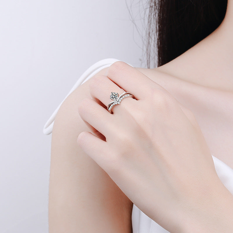 0.5 Carat V-Shaped Moissanite Ring for Her