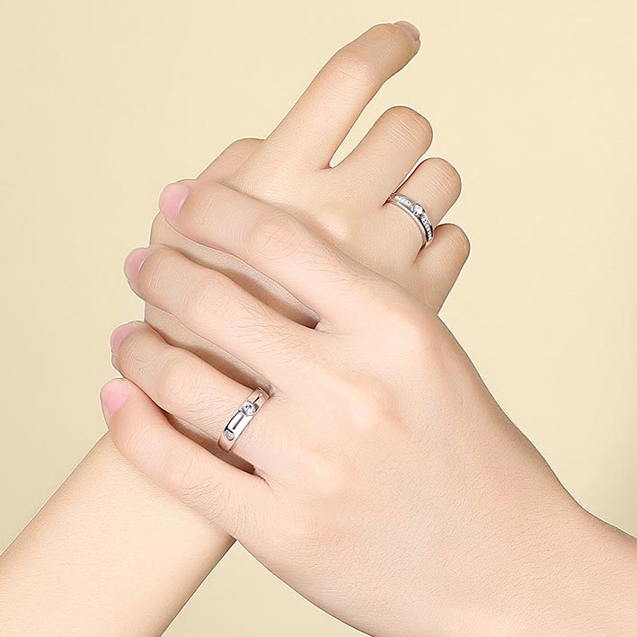 Matching Hearts Engagement Rings Set
