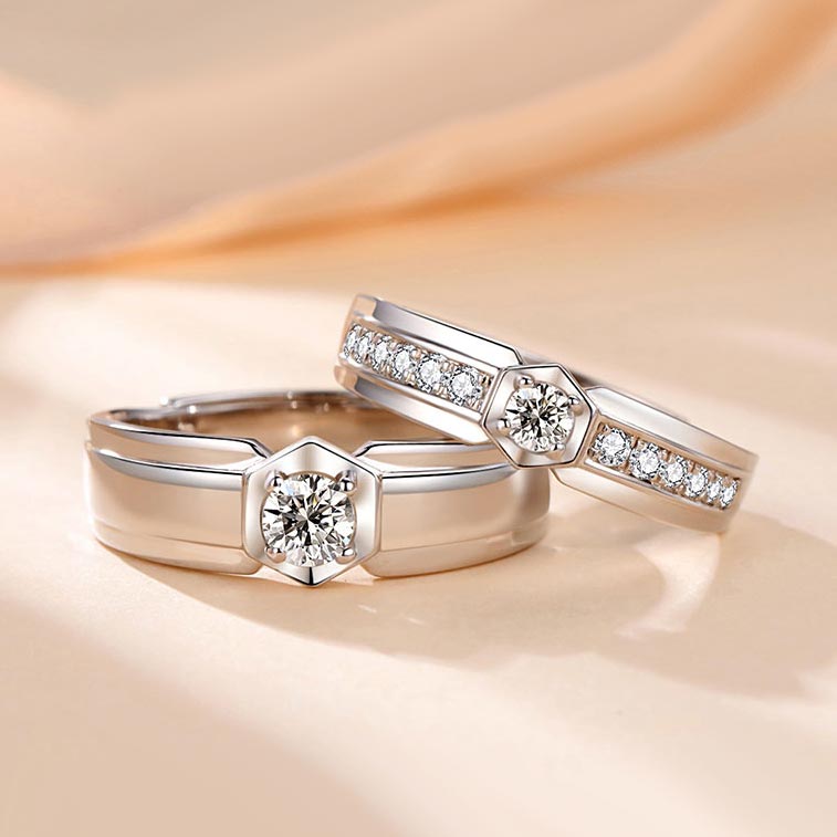 Custom Engagement Moissanite Diamond Rings Set
