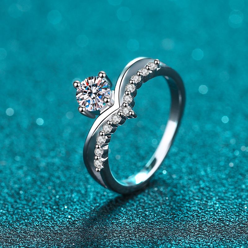 0.5 Carat V-Shaped Moissanite Ring for Her