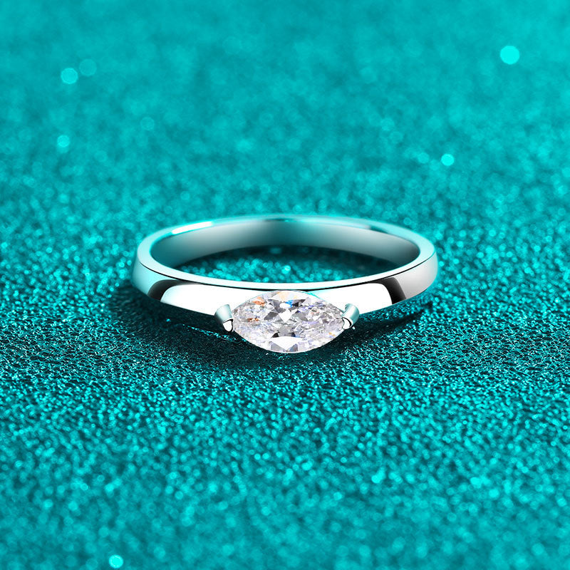 Custom 1 Carat Moissanite Womens Engagement Ring Gift