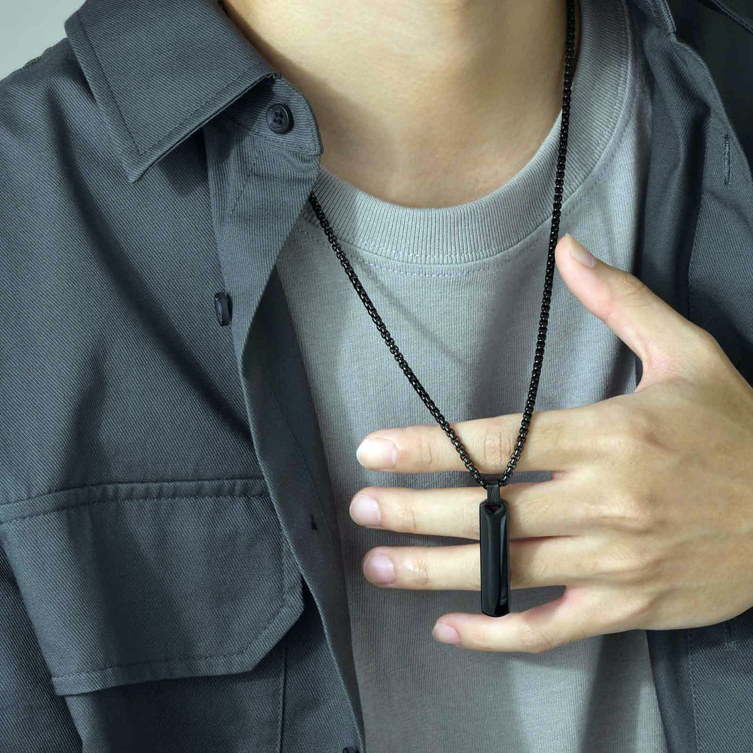 Vertical Bar Mens Necklace with Names Engraved