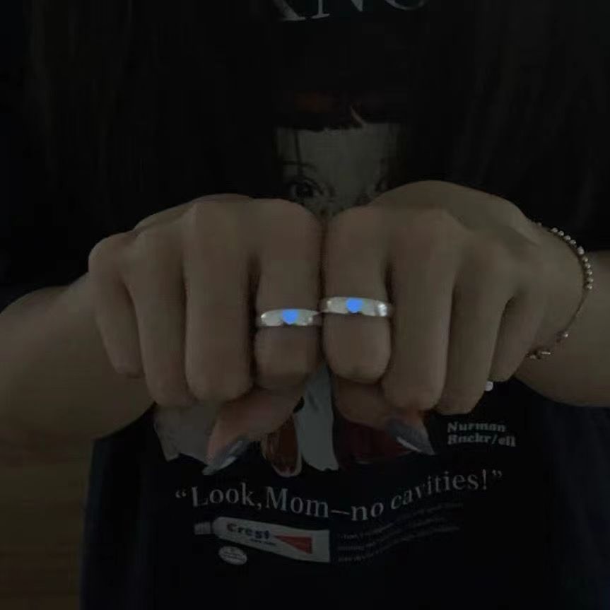 Luminous Heart Matching Couple's Rings (Glow in the Dark & Adjustable)