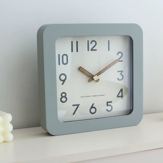 Square Shaped Decorative Silent Desktop Clock