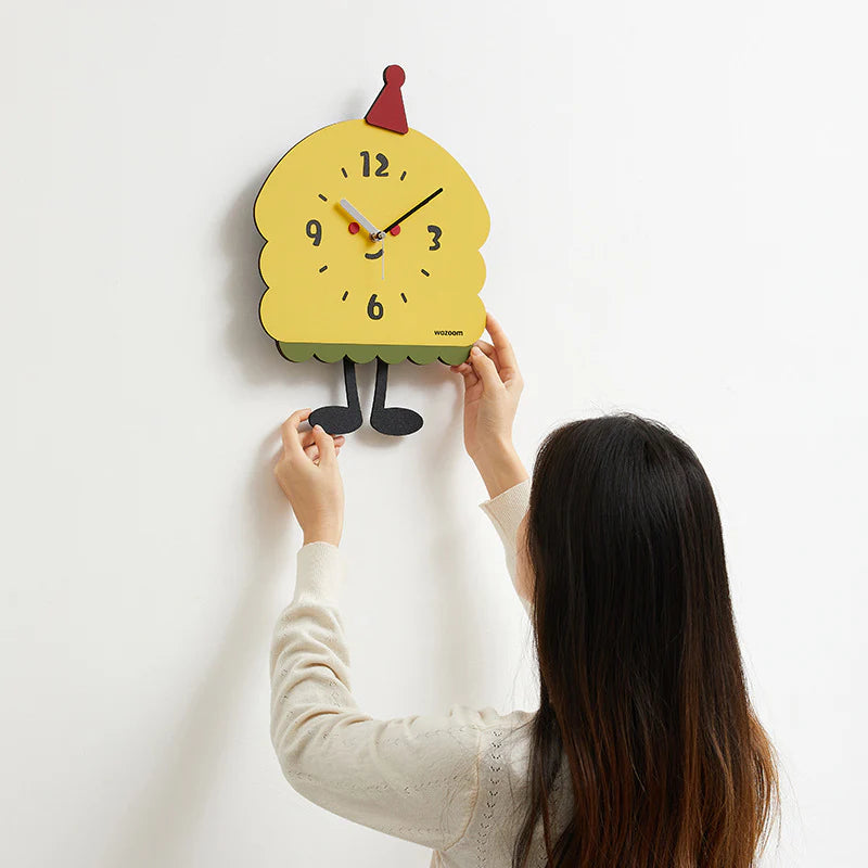 Gullei™ Christmas Theme Cartoon Kids Bedroom Silent Clock