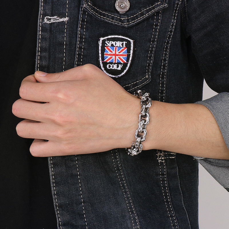 Vintage Style Hammered Bracelet for Men 23cm