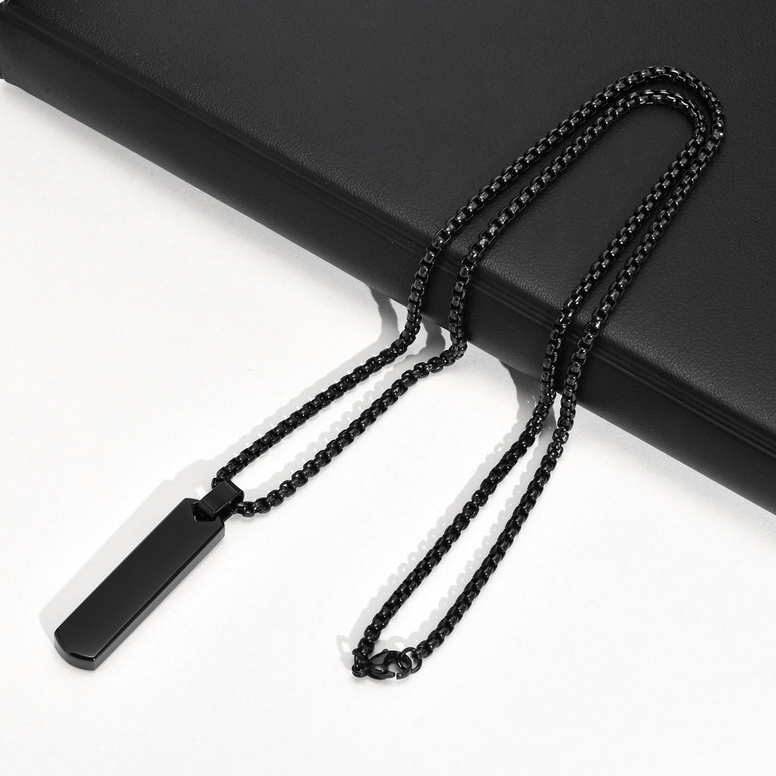 Vertical Bar Mens Necklace with Names Engraved