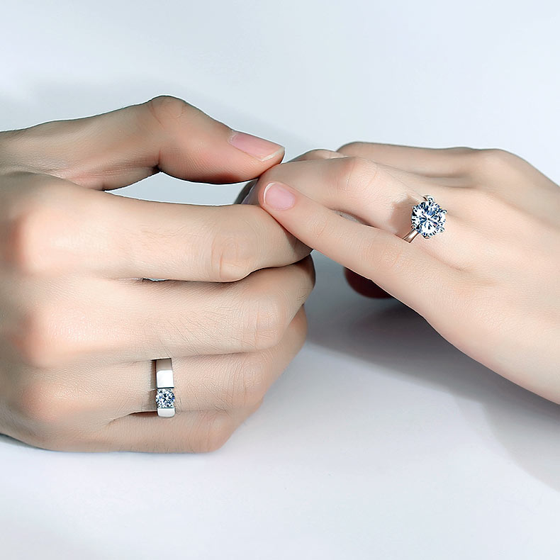 1.5 Carat Diamond Promise Rings Set for Couple