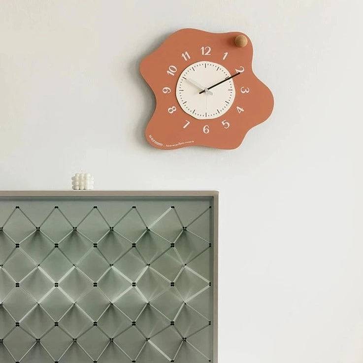 Irregular Shaped Unique Analog Silent Clock