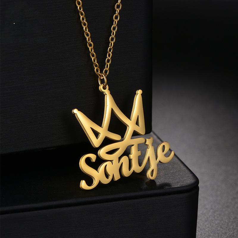 Hiphop Crown Personalized Name Necklace