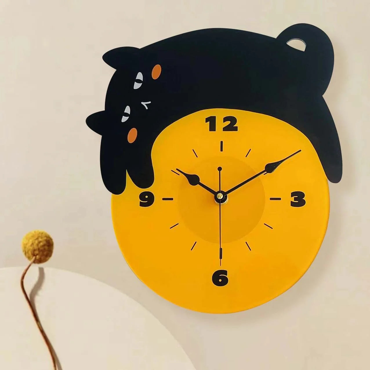 Silent Wall Clock – Sleeping Cat, 30 cm Cute Décor