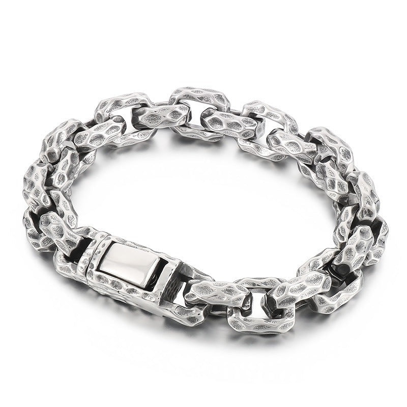 Vintage Style Hammered Bracelet for Men 23cm