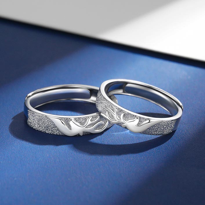 Engraved Kissing Deer Couple Promise Rings - Adjustable Sterling Silver Distance Relationship Gift
