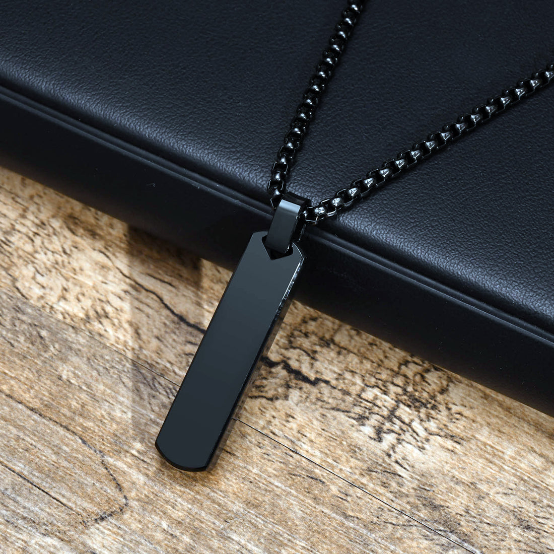 Vertical Bar Mens Necklace with Names Engraved