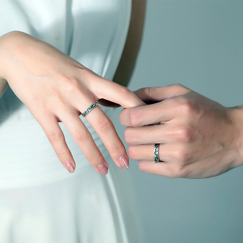 Engraved Sun and Moon Couple Promise Rings