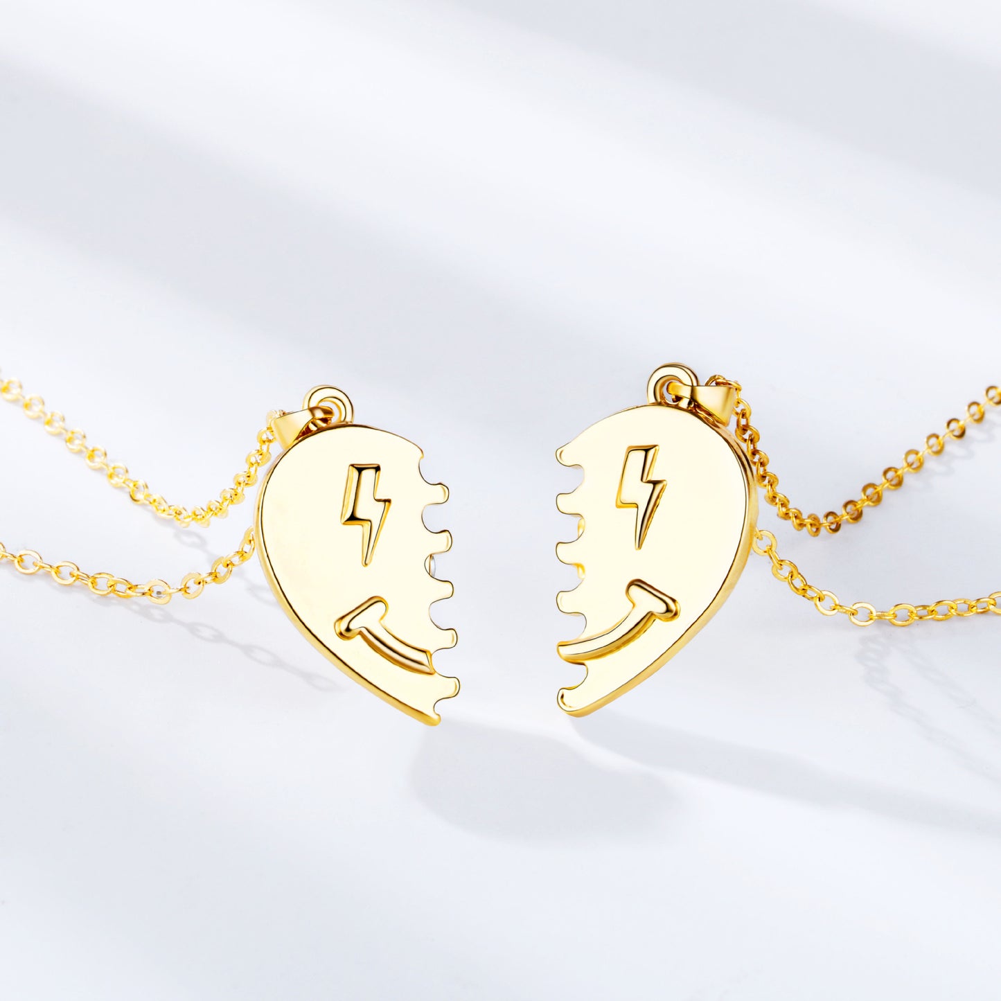 Engravable Cute Magnetic Hearts Couple Necklaces Set