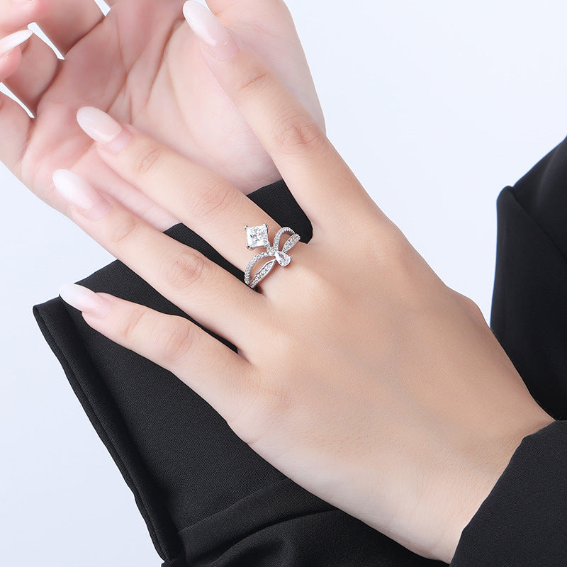 0.5 Carat Moissanite Crown Diamond Women Ring