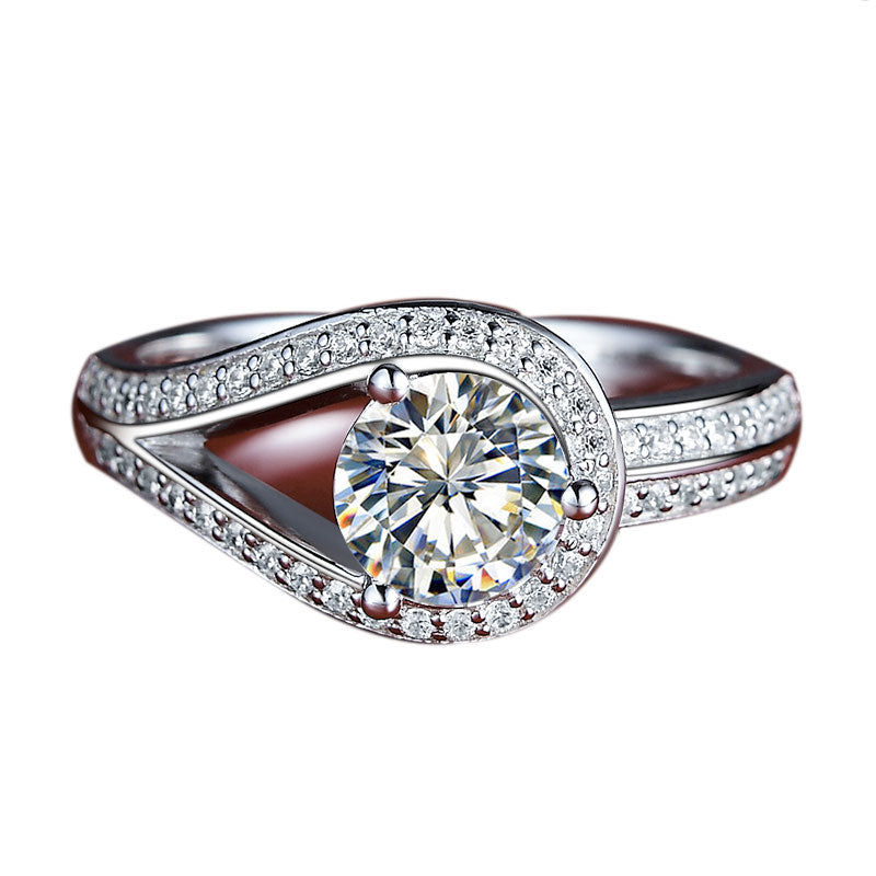 1 Carat Moissanite Diamond Knot Ring