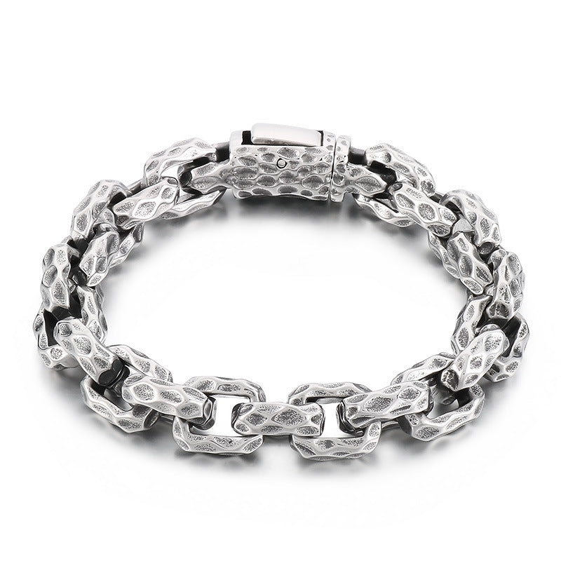 Vintage Style Hammered Bracelet for Men 23cm