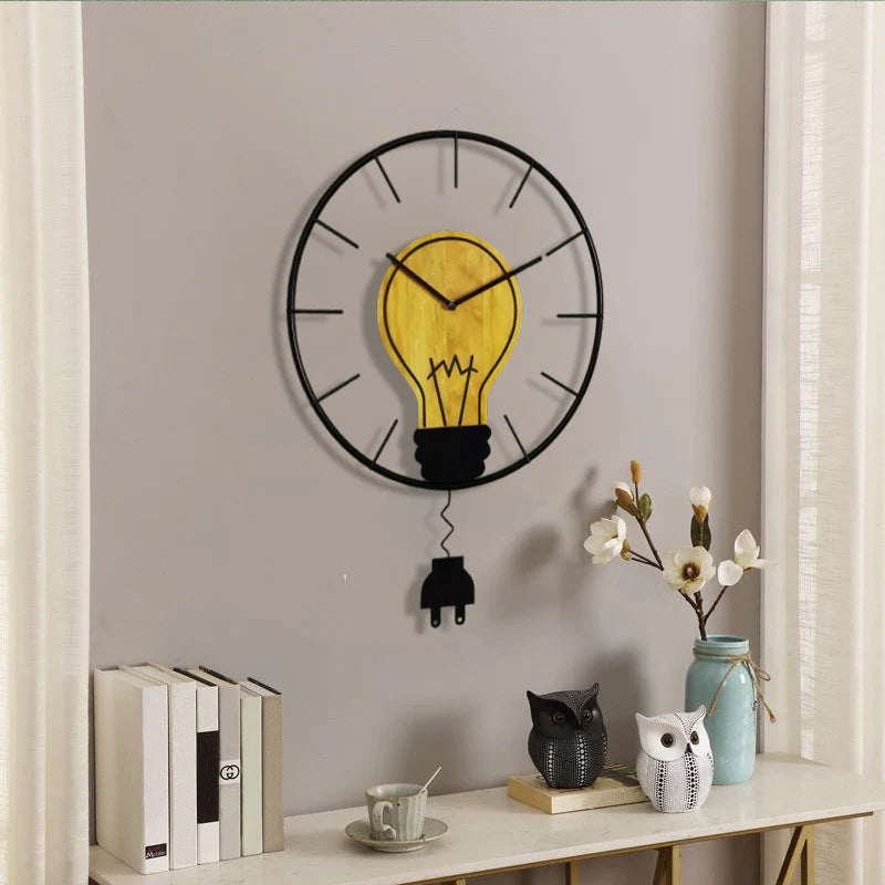 Antique Bulb Shaped Pendulum Wall Clock — Industrial Vintage (41×41 cm)