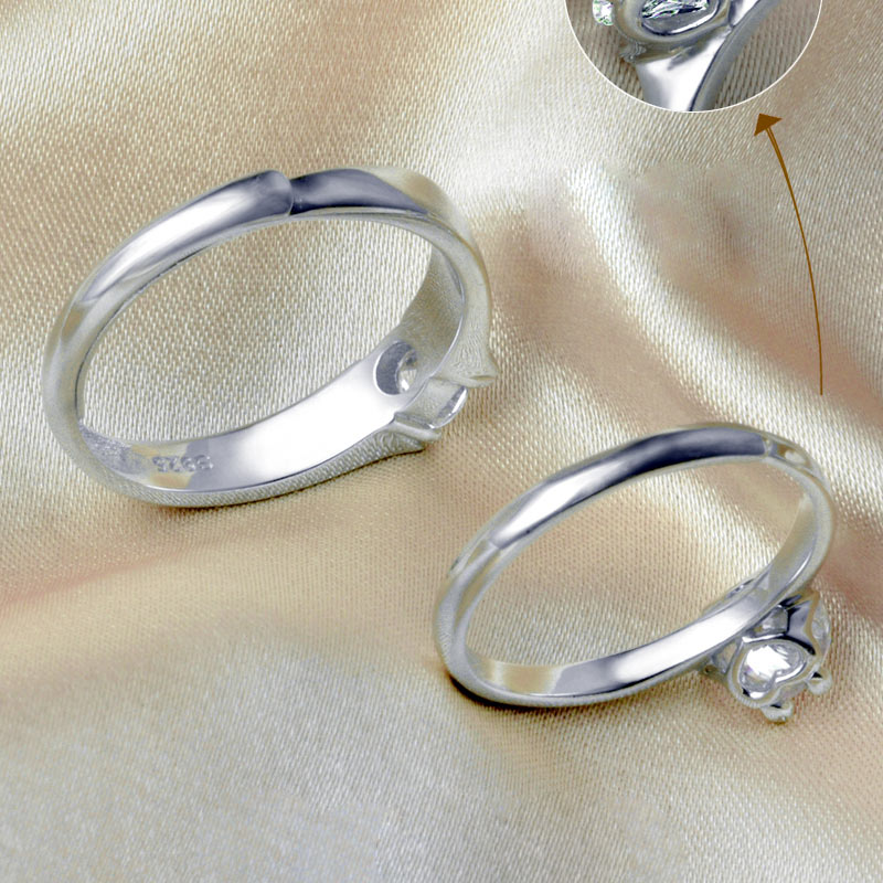 Personalized His and Her Couple Rings Set for 2