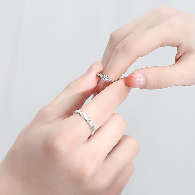 Engraved Sterling Silver Wedding Rings Set