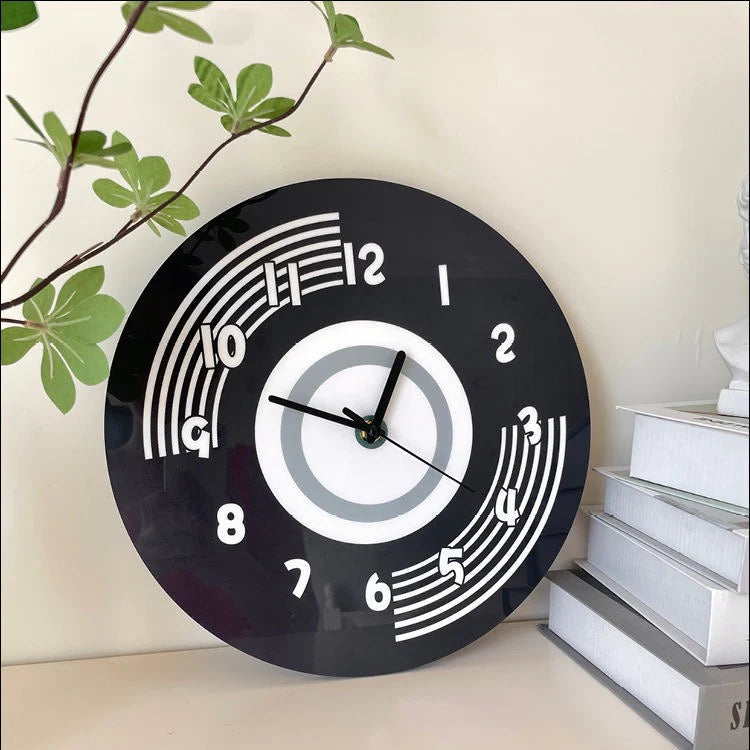 Silent Wall Clock – Black Retro Round, 30 cm