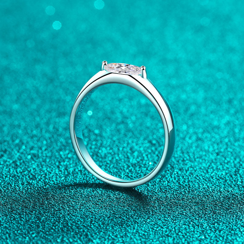 Custom 1 Carat Moissanite Womens Engagement Ring Gift