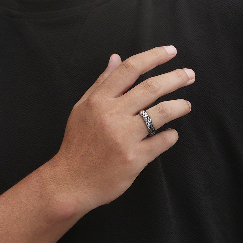 Engraved Vintage Fashion Mens Ring 6mm