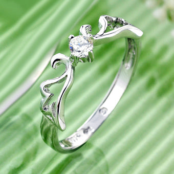 Customized Hollow Wings Popular Wedding Ring for Her
