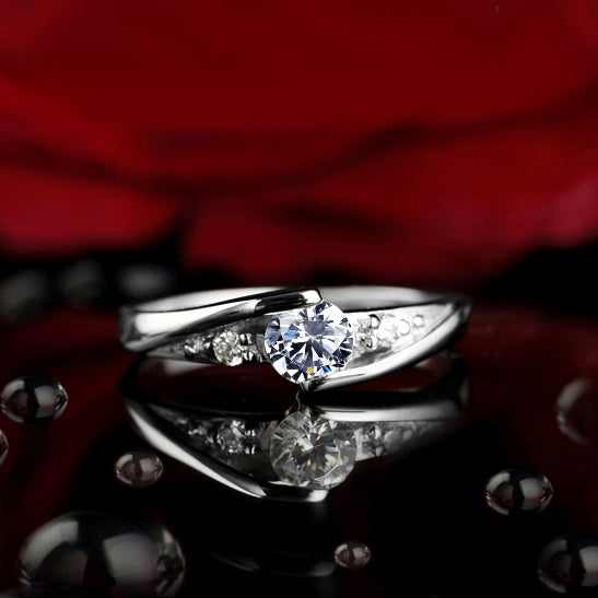 1.6 Carat Diamond Engagement Rings Set with Custom Engraving