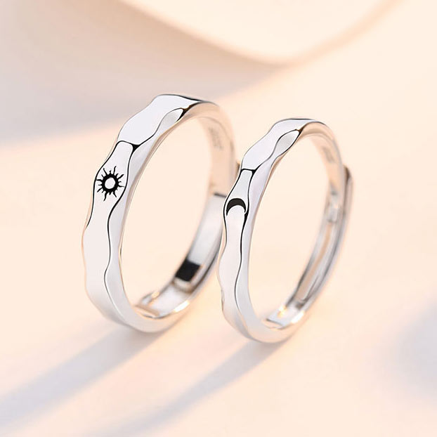Sun and Moon Engraved Engagement Rings Set for 2