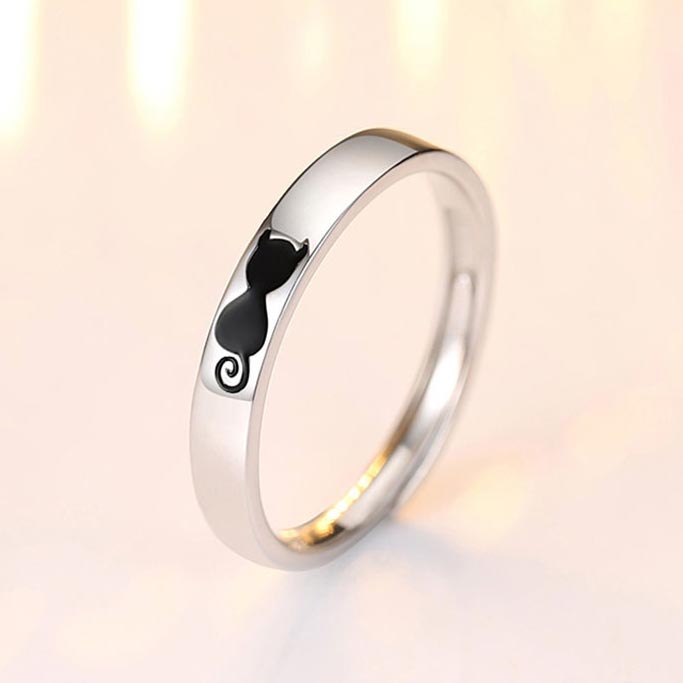 Custom Cat and Fish Wedding Bands for Him and Her