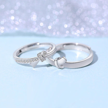 Engravable Love Knot Couple Rings Set