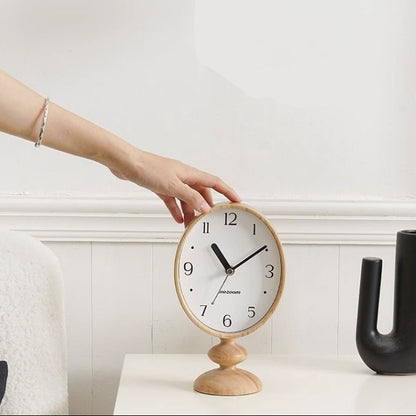 Nordic Retro Silent Pedestal Clock