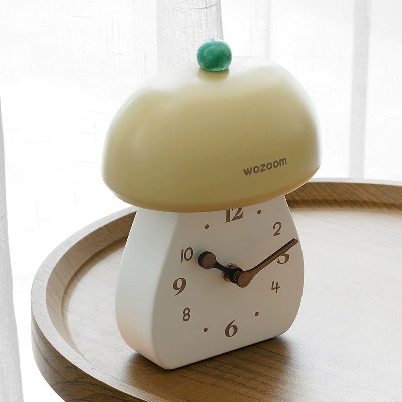 Artistic Mushroom Silent Table Clock