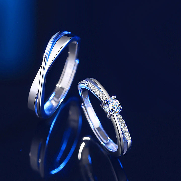 Engraved Moissanite Diamond Mobius Wedding Rings Set