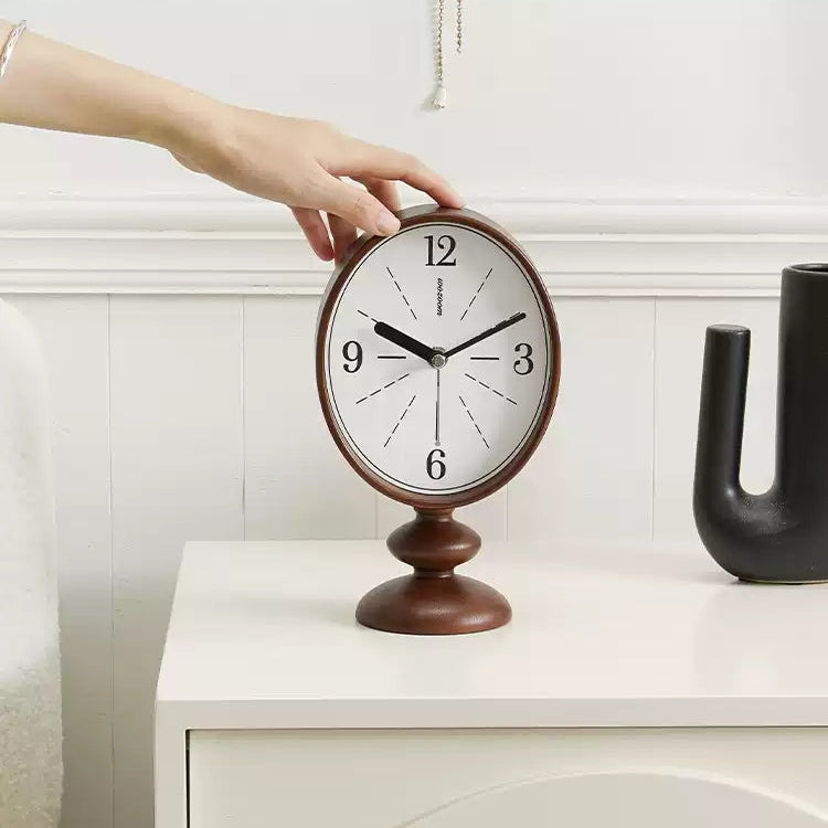 Nordic Retro Silent Pedestal Clock