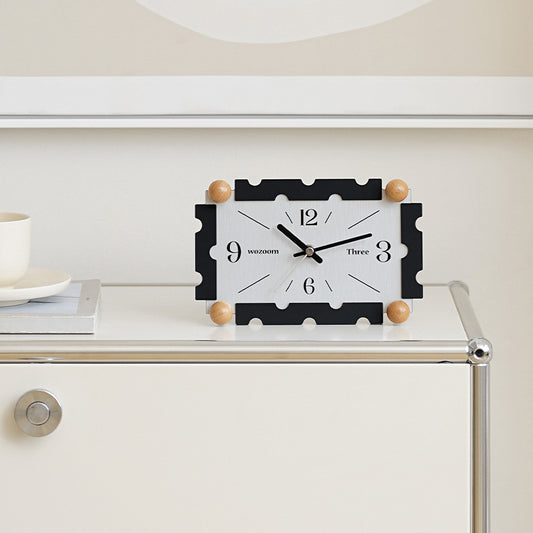 Retro Film-Frame Silent Desk Clock